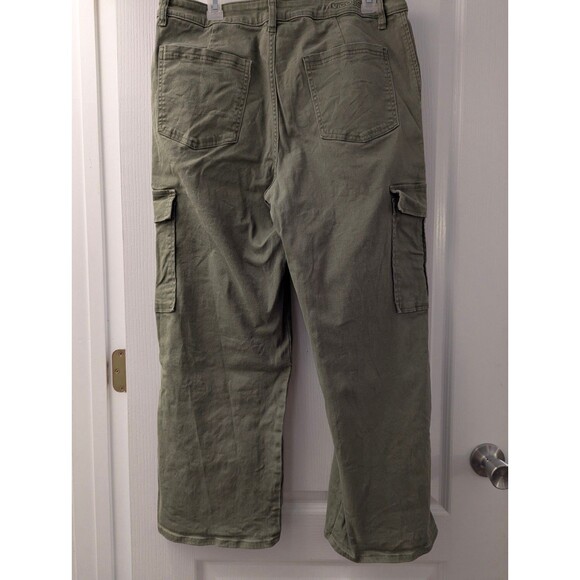 Vigoss – Olive Green Cargo Pants – Women’s Size 32 Waist (about 14) - Picture 3 of 11